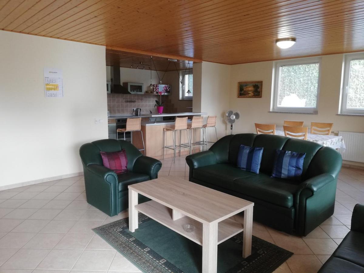 Lena Apartman Hévíz Buitenkant foto