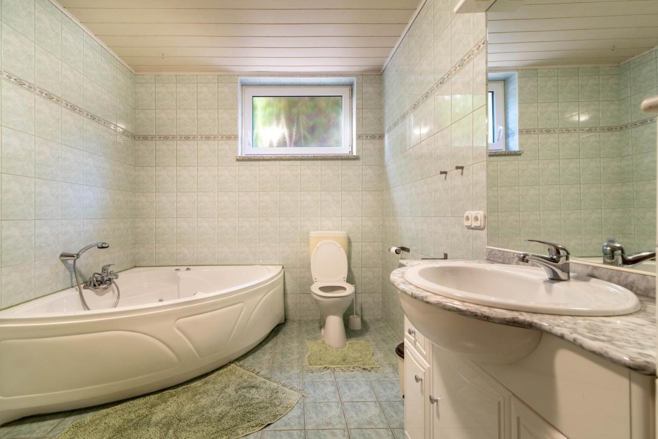 Lena Apartman Hévíz Buitenkant foto