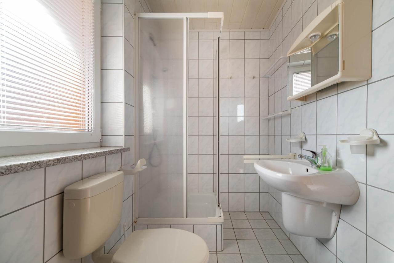 Lena Apartman Hévíz Buitenkant foto
